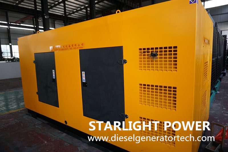 Brushless and Self-Exciting 650kw Yuchai Diesel Power Generator with Smartgen Controller