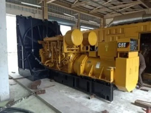 Caterpillar Generator with 700kw Power