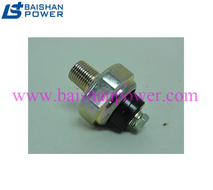 Spare Parts Kubota 15841-39010 Oil Pressure Sensor Switch for Kobuta V1505 V2403 V2203 Z402 Engine a-15841-39010